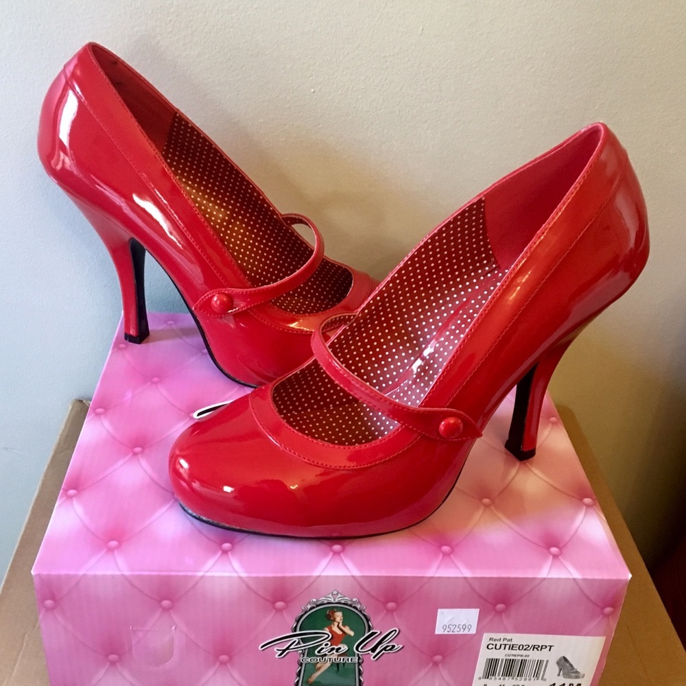 Pin Up Couture Lipstick Red Mary Jane Pumps NEW